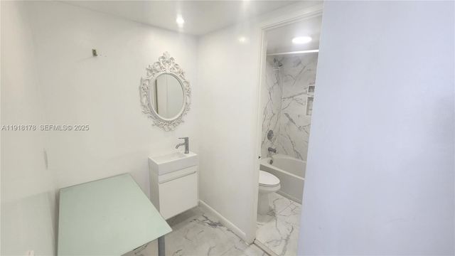 1301 NE Miami Gardens Dr 1412W, Miami, FL 33179