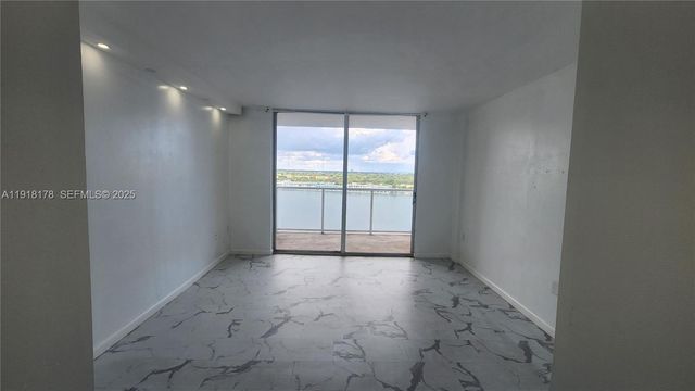 1301 NE Miami Gardens Dr 1412W, Miami, FL 33179