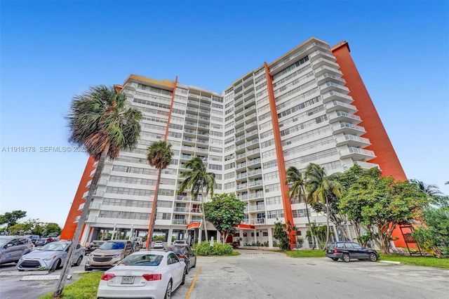1301 NE Miami Gardens Dr 1412W, Miami, FL 33179