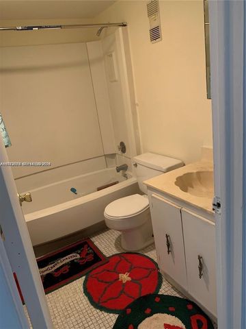 4241 NW 19th St 170, Lauderhill, FL 33313