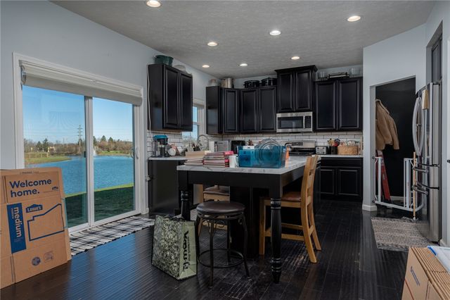 32 Waterford Boulevard, Fairborn, OH 45324