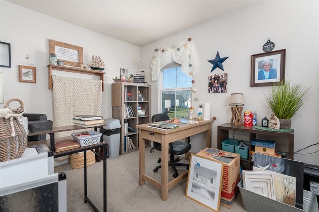 32 Waterford Boulevard, Fairborn, OH 45324