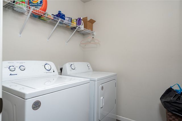 32 Waterford Boulevard, Fairborn, OH 45324