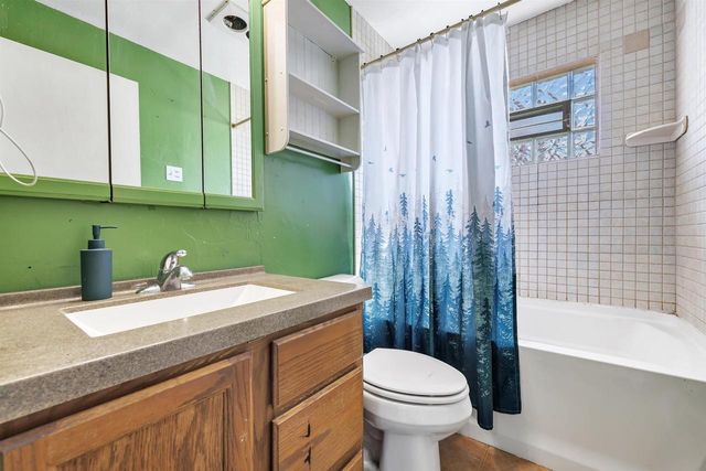 1356 DOBLON STREET, Green Bay, WI 54302