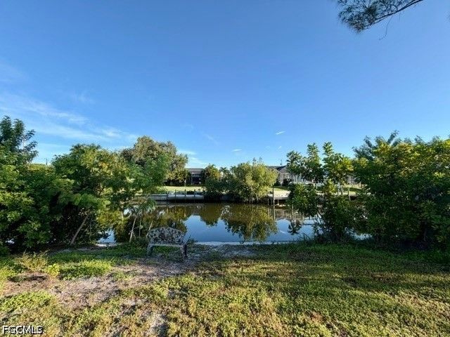315 SE 29th TER, Cape Coral, FL 33904