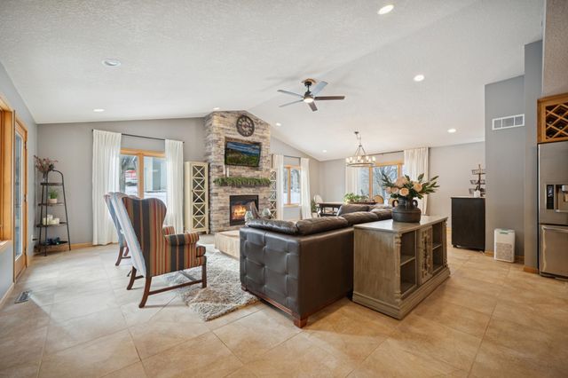 10220 Upper 178th Street W, Lakeville, MN 55044