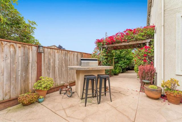 75 Paseo Drive, Watsonville, CA 95076