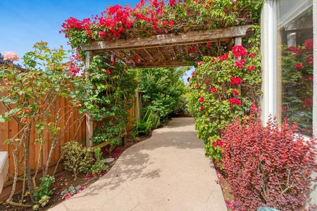 75 Paseo Drive, Watsonville, CA 95076