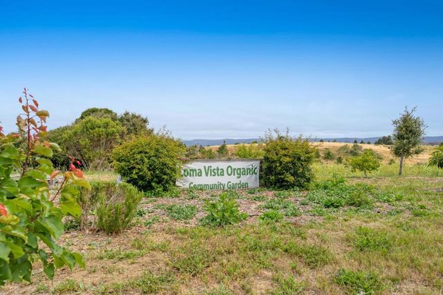 75 Paseo Drive, Watsonville, CA 95076