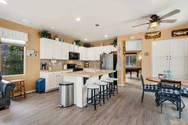 75 Paseo Drive, Watsonville, CA 95076
