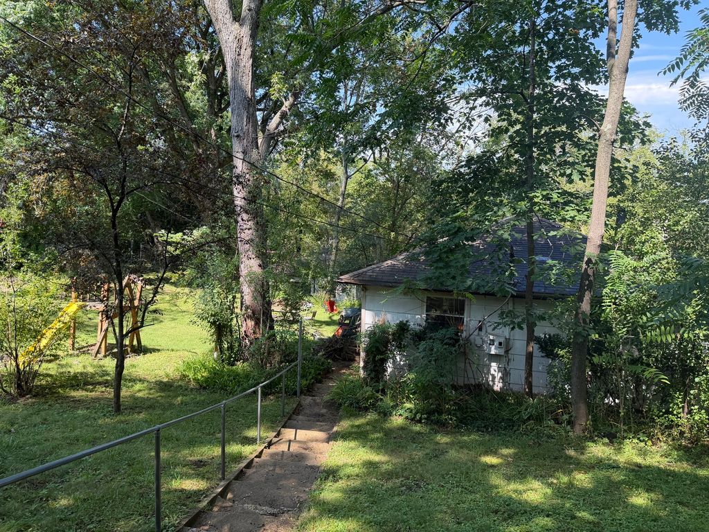 912 Johnson Street, Fox River Grove, IL 60021 — exterior