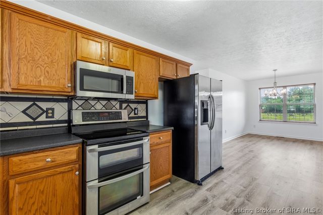 2003 Cedar Ridge Drive, New Albany, IN 47150