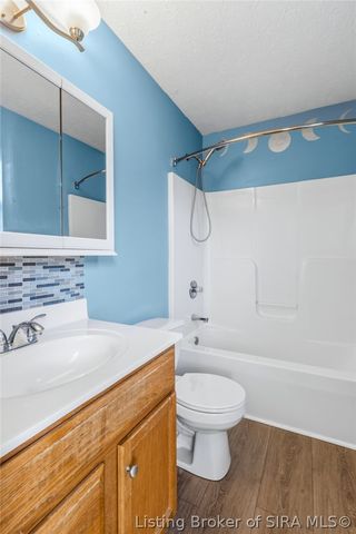2003 Cedar Ridge Drive, New Albany, IN 47150