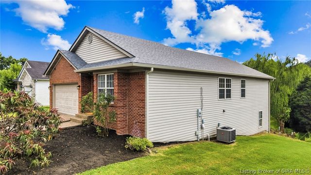 2003 Cedar Ridge Drive, New Albany, IN 47150