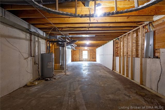 2003 Cedar Ridge Drive, New Albany, IN 47150