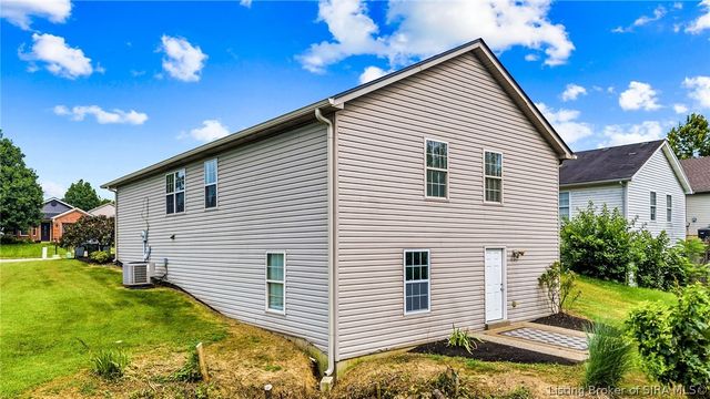 2003 Cedar Ridge Drive, New Albany, IN 47150
