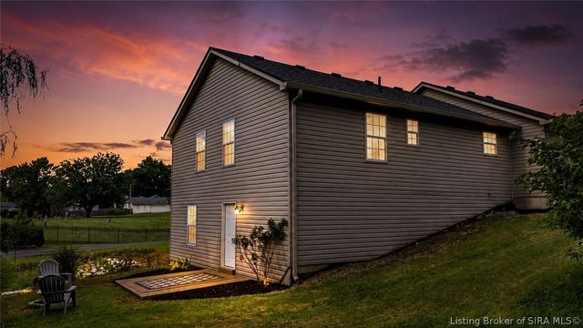 2003 Cedar Ridge Drive, New Albany, IN 47150