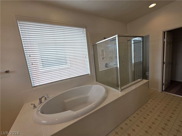 80 ISLAND COURSE Avenue, Las Vegas, NV 89148