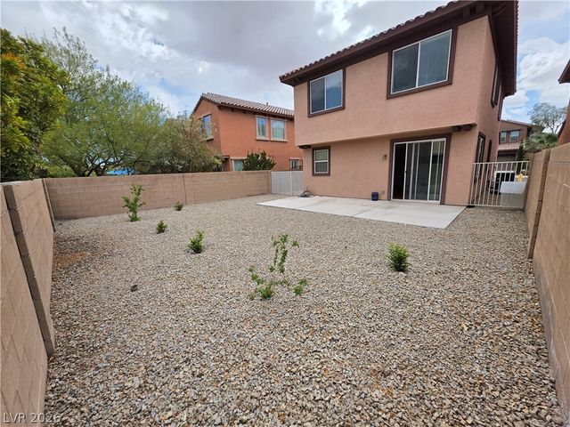 80 ISLAND COURSE Avenue, Las Vegas, NV 89148