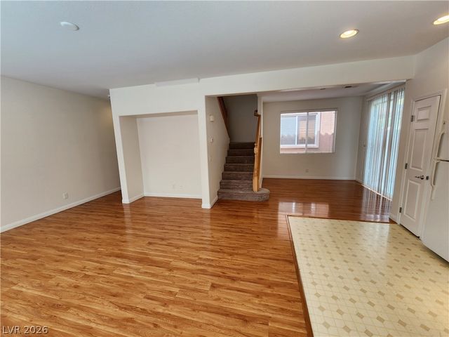 80 ISLAND COURSE Avenue, Las Vegas, NV 89148