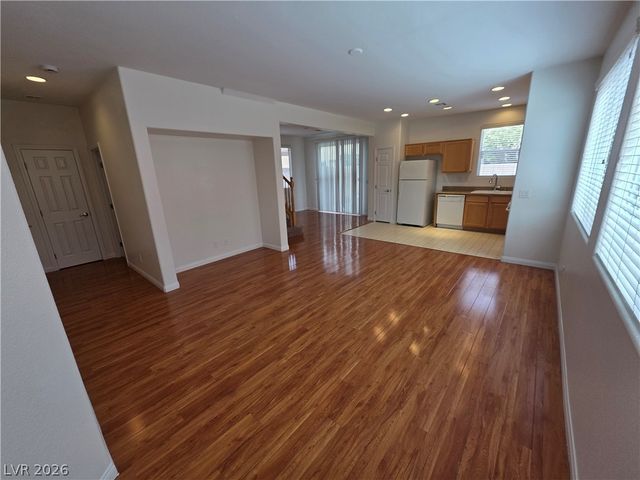 80 ISLAND COURSE Avenue, Las Vegas, NV 89148