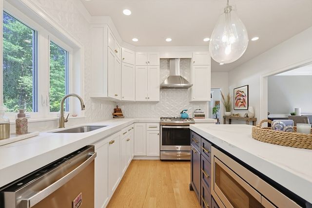 15 Oakhill Ave., Wrentham, MA 02093