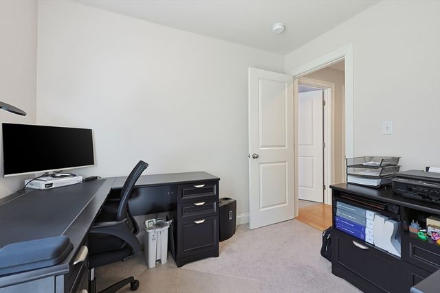 15 Oakhill Ave., Wrentham, MA 02093
