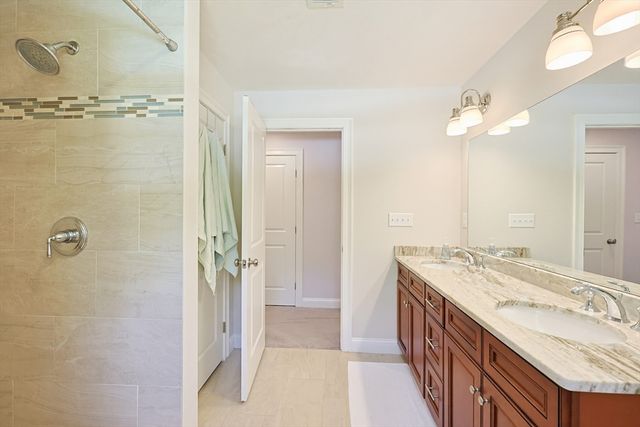 15 Oakhill Ave., Wrentham, MA 02093