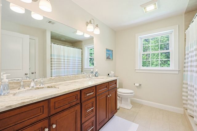 15 Oakhill Ave., Wrentham, MA 02093