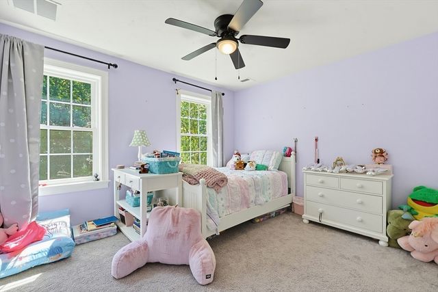 15 Oakhill Ave., Wrentham, MA 02093