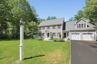 15 Oakhill Ave., Wrentham, MA 02093