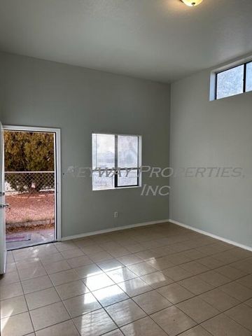 1200 Edith Boulevard SE, Albuquerque, NM 87102