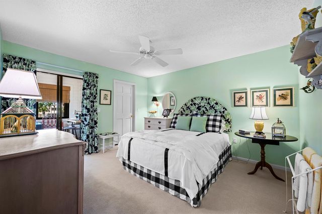 5610 SE Foxcross Place, Stuart, FL 34997