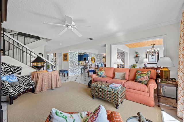 5610 SE Foxcross Place, Stuart, FL 34997