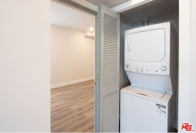 3672 Jasmine Avenue 102, Los Angeles, CA 90034