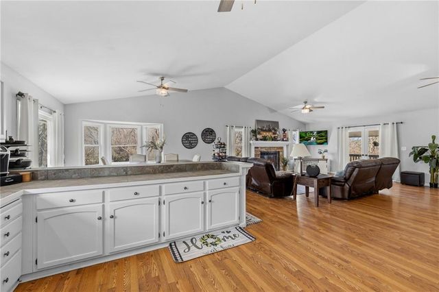 14587 166th Street, Bonner Springs, KS 66012