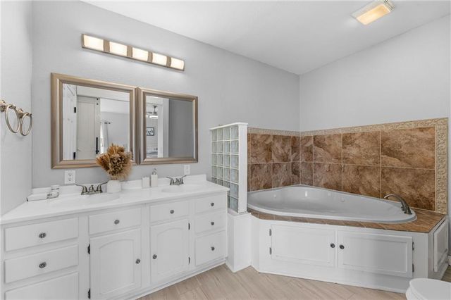 14587 166th Street, Bonner Springs, KS 66012