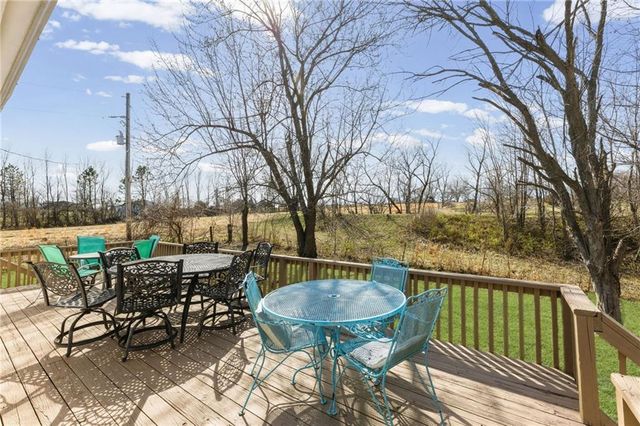 14587 166th Street, Bonner Springs, KS 66012