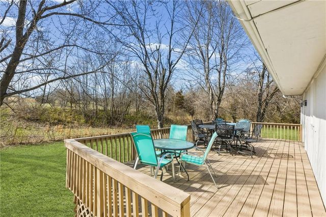 14587 166th Street, Bonner Springs, KS 66012