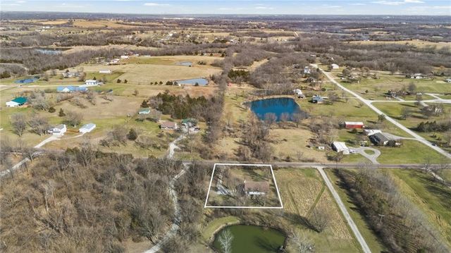 14587 166th Street, Bonner Springs, KS 66012