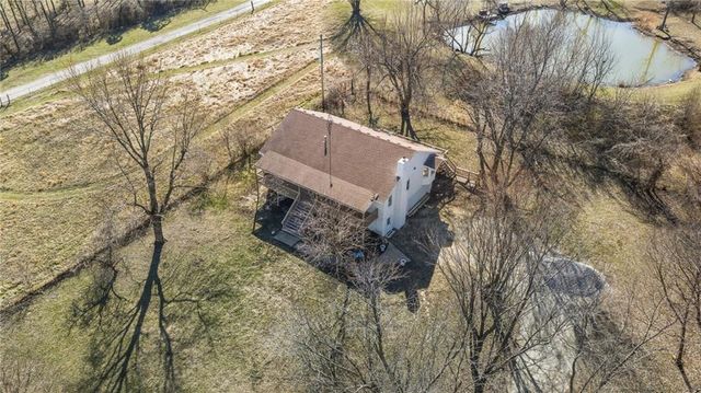 14587 166th Street, Bonner Springs, KS 66012
