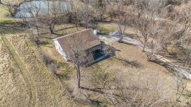 14587 166th Street, Bonner Springs, KS 66012