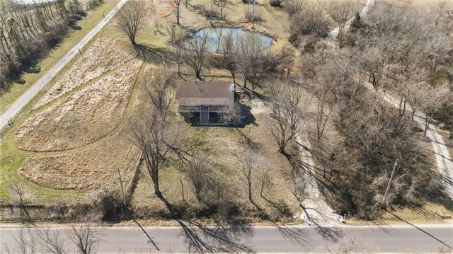 14587 166th Street, Bonner Springs, KS 66012