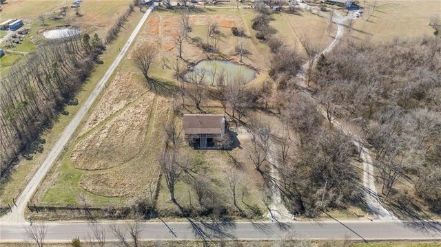 14587 166th Street, Bonner Springs, KS 66012