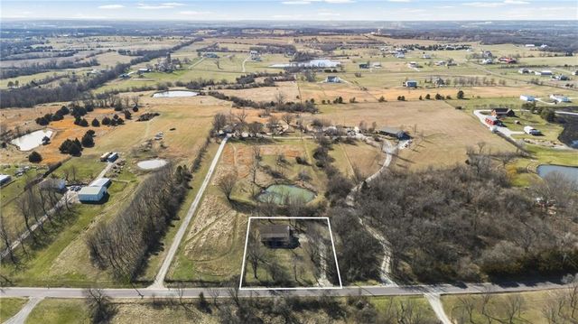 14587 166th Street, Bonner Springs, KS 66012