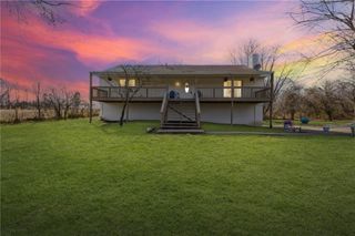 14587 166th Street, Bonner Springs, KS 66012