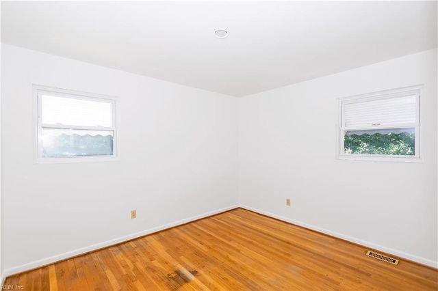 801 Lemaster AVE, Hampton, VA 23669