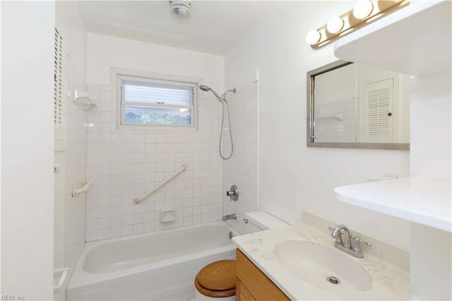 801 Lemaster AVE, Hampton, VA 23669
