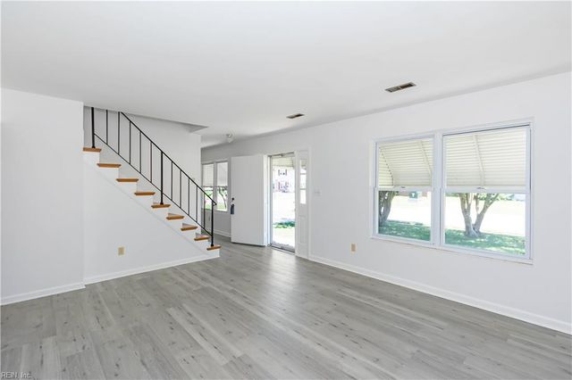 801 Lemaster AVE, Hampton, VA 23669