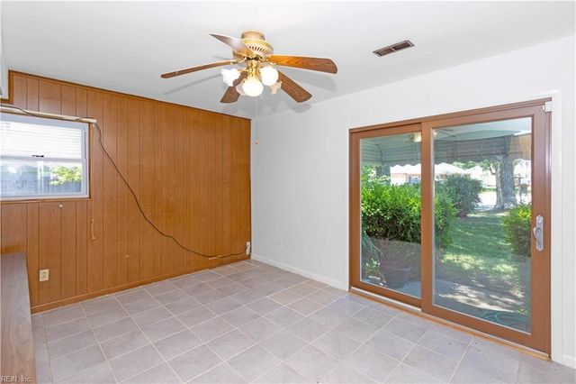 801 Lemaster AVE, Hampton, VA 23669